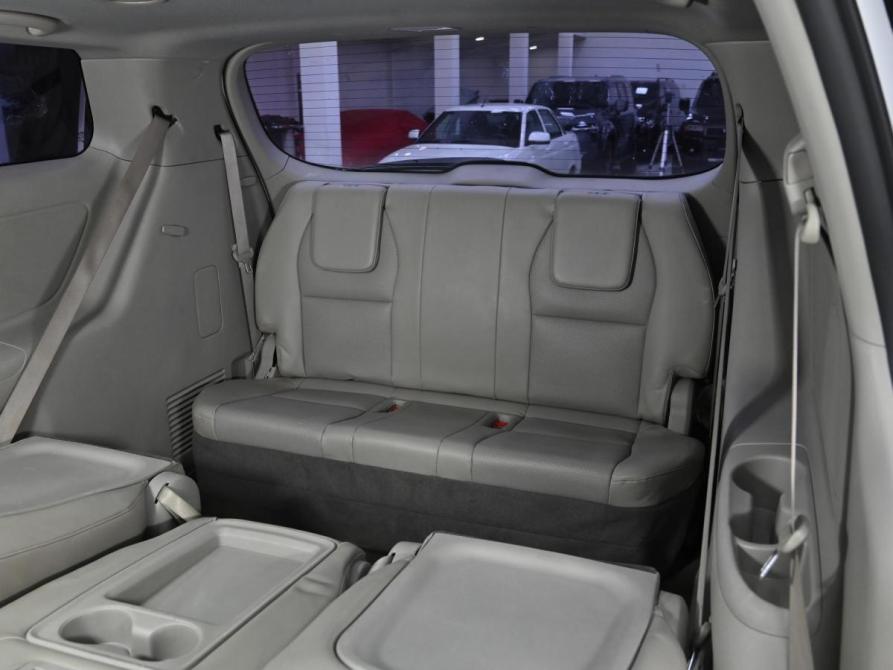 Kia Carnival III Москва  - изображение 19