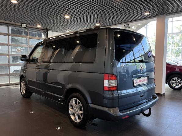 Volkswagen Multivan T5 с пробегом 2008 года, цена 1 795 000 рублей, 349667 км, минивэн, Автокод Объявления