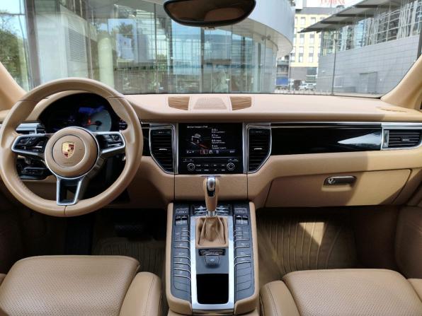 Porsche Macan I с пробегом 2016 года, цена 4 500 000 рублей, 65256 км, внедорожник, Автокод Объявления