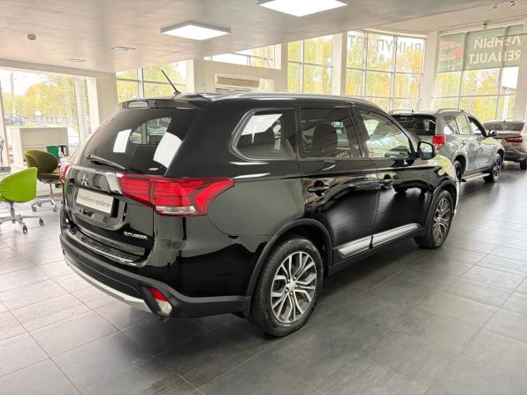 Mitsubishi Outlander III Рестайлинг 2 с пробегом 2015 года, цена 1 698 000 рублей, 155800 км, внедорожник, Автокод Объявления