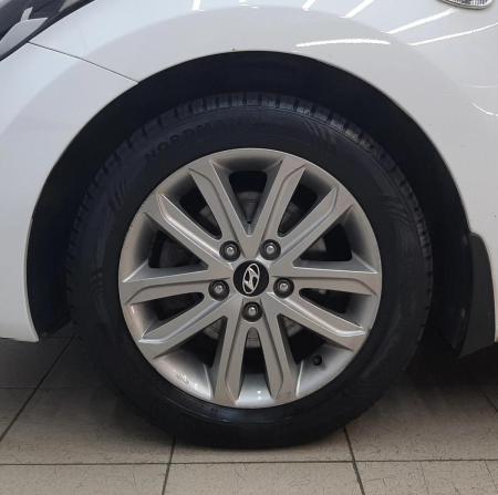 Hyundai Elantra V (MD) Рестайлинг с пробегом 2015 года, цена 1 220 000 рублей, 133742 км, седан, Автокод Объявления