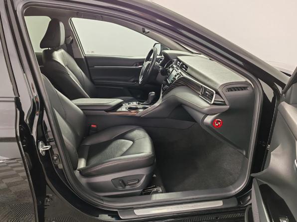 Toyota Camry VIII (XV70) с пробегом 2019 года, цена 2 630 000 рублей, 119445 км, седан, Автокод Объявления