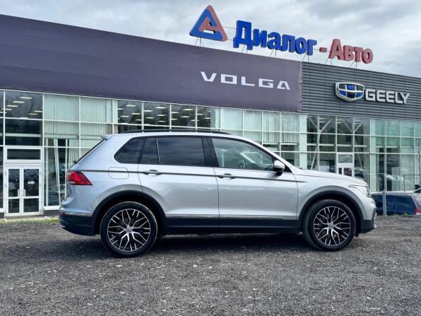 Volkswagen Tiguan II Рестайлинг с пробегом 2021 года, цена 2 719 000 рублей, 77800 км, внедорожник, Автокод Объявления