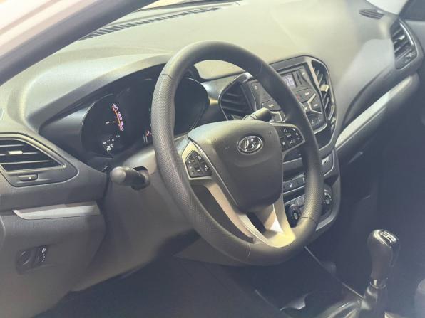 Lada (ВАЗ) Vesta I с пробегом 2021 года, цена 949 000 рублей, 76471 км, седан, Автокод Объявления