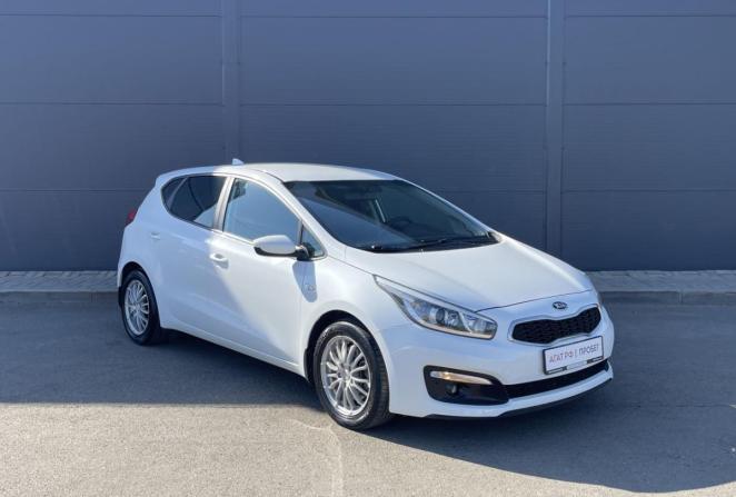 Kia Ceed II Рестайлинг с пробегом 2017 года, цена 1 280 000 рублей, 120850 км, хэтчбек, Автокод Объявления