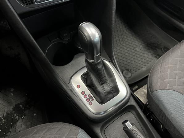 Volkswagen Polo V Рестайлинг с пробегом 2019 года, цена 1 199 000 рублей, 144475 км, седан, Автокод Объявления