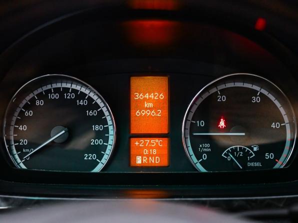 Mercedes-Benz Viano I (W639) Рестайлинг с пробегом 2013 года, цена 2 800 000 рублей, 364424 км, минивэн, Автокод Объявления