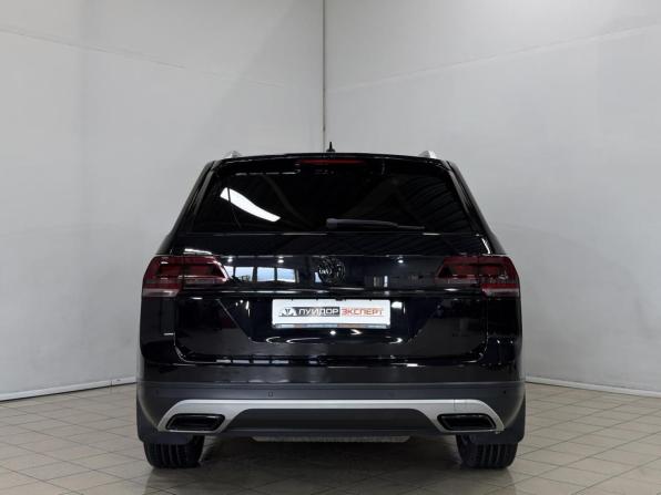 Volkswagen Teramont I с пробегом 2018 года, цена 3 629 000 рублей, 125056 км, внедорожник, Автокод Объявления