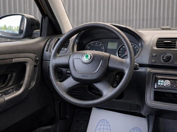 Skoda Fabia II Рестайлинг с пробегом 2012 года, цена 777 000 рублей, 99347 км, хэтчбек, Автокод Объявления