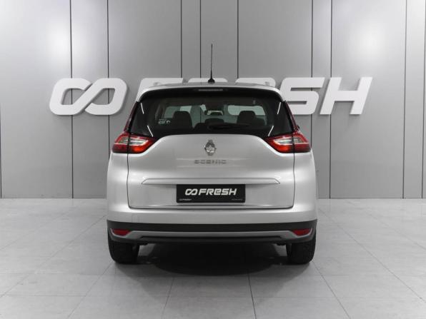 Renault Scenic IV с пробегом 2018 года, цена 1 640 000 рублей, 157065 км, компактвэн, Автокод Объявления