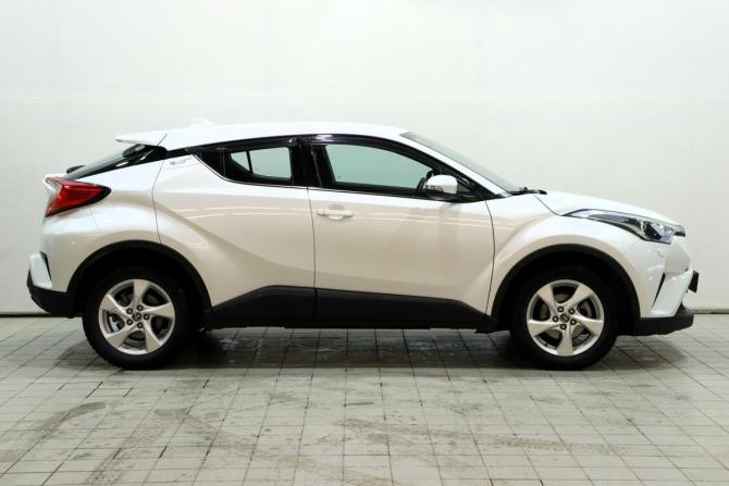 Toyota C-HR I с пробегом 2018 года, цена 2 275 000 рублей, 80532 км, внедорожник, Автокод Объявления