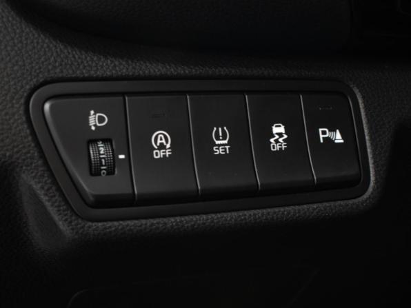Kia Seltos I Рестайлинг с пробегом 2024 года, цена 2 757 000 рублей, 28112 км, внедорожник, Автокод Объявления
