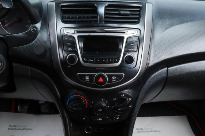 Hyundai Solaris I Рестайлинг с пробегом 2014 года, цена 629 000 рублей, 247371 км, седан, Автокод Объявления