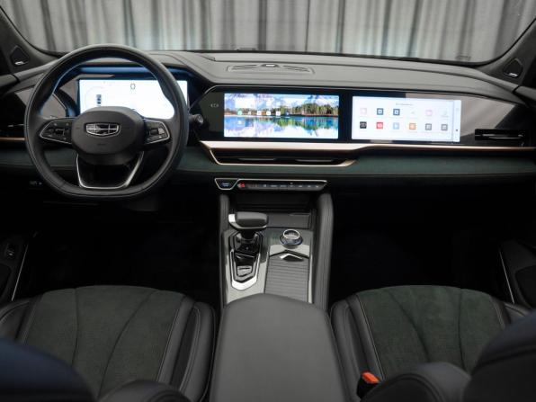 Geely Monjaro I с пробегом 2023 года, цена 3 380 000 рублей, 26107 км, внедорожник, Автокод Объявления