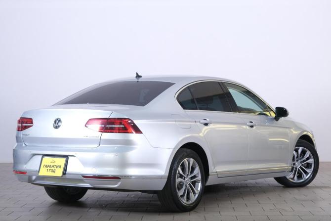 Volkswagen Passat B8 с пробегом 2015 года, цена 1 649 000 рублей, 210300 км, седан, Автокод Объявления