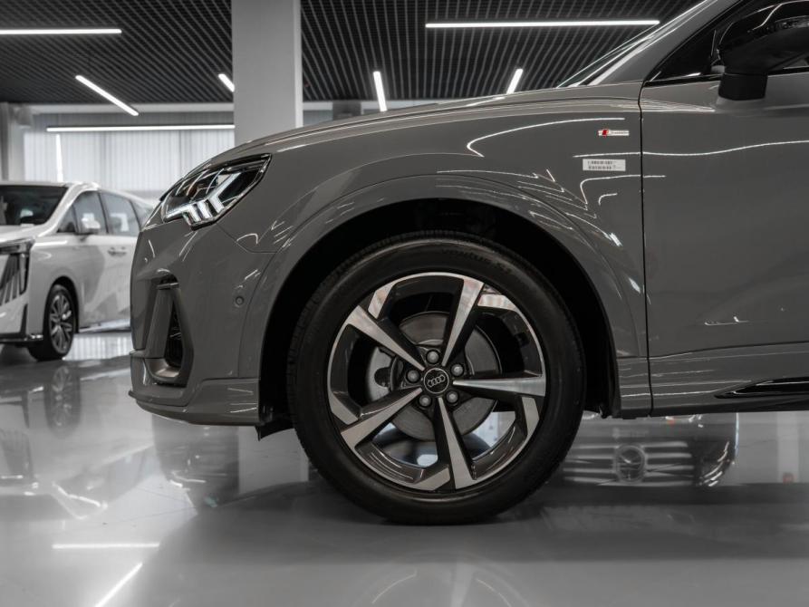 Audi Q3 II (F3) Москва  - изображение 29