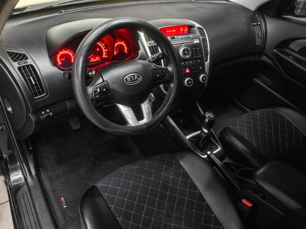 Kia Ceed I Рестайлинг с пробегом 2011 года, цена 699 000 рублей, 208031 км, хэтчбек, Автокод Объявления