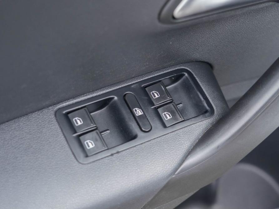 Volkswagen Polo V Рестайлинг Новосибирск  - изображение 14