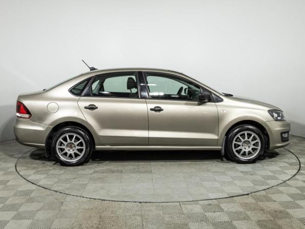 Volkswagen Polo V Рестайлинг с пробегом 2017 года, цена 1 149 700 рублей, 143331 км, седан, Автокод Объявления