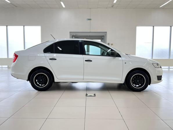 Skoda Rapid I с пробегом 2016 года, цена 1 040 000 рублей, 107568 км, лифтбек, Автокод Объявления