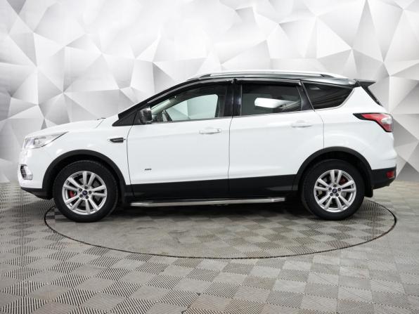 Ford Kuga II Рестайлинг с пробегом 2017 года, цена 1 650 000 рублей, 95200 км, внедорожник, Автокод Объявления