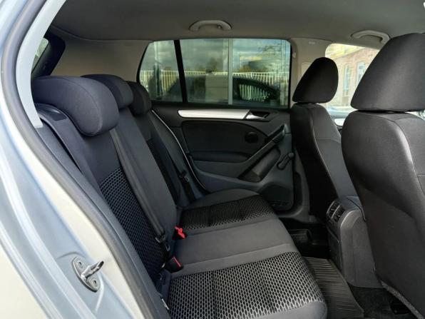 Volkswagen Golf VI с пробегом 2012 года, цена 820 000 рублей, 301442 км, хэтчбек, Автокод Объявления