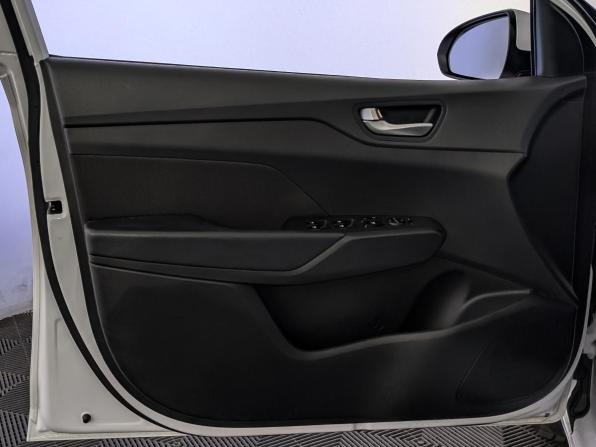 Hyundai Solaris II Рестайлинг с пробегом 2022 года, цена 1 570 000 рублей, 85094 км, седан, Автокод Объявления