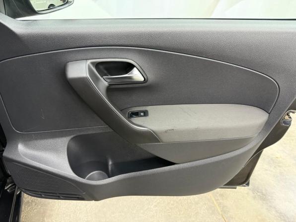 Volkswagen Polo V с пробегом 2012 года, цена 630 000 рублей, 286518 км, седан, Автокод Объявления