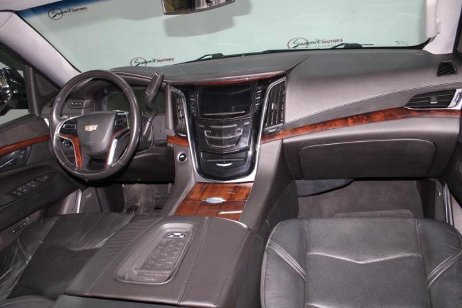 Cadillac Escalade IV с пробегом 2015 года, цена 5 555 000 рублей, 145789 км, внедорожник, Автокод Объявления