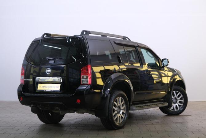 Nissan Pathfinder III Рестайлинг с пробегом 2011 года, цена 1 729 000 рублей, 185000 км, внедорожник, Автокод Объявления