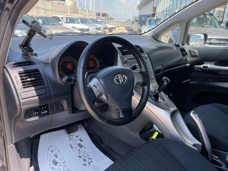 Toyota Auris I Краснодар  - изображение 11