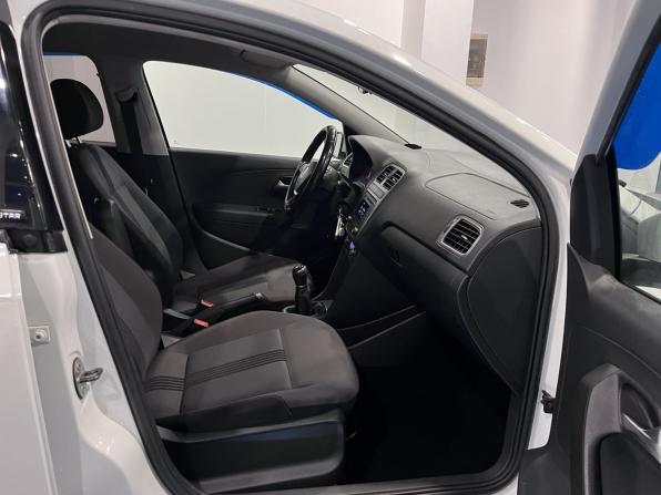 Volkswagen Polo V Рестайлинг с пробегом 2016 года, цена 880 000 рублей, 212166 км, седан, Автокод Объявления