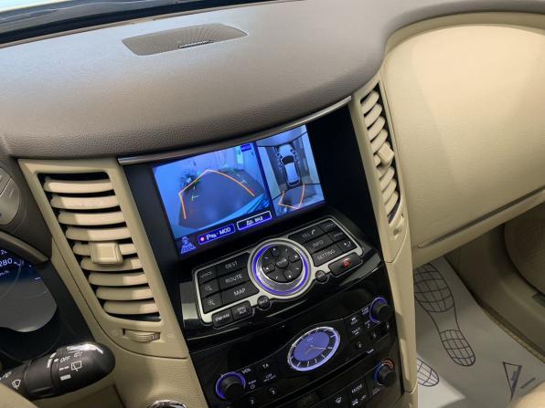 Infiniti QX70 с пробегом 2015 года, цена 1 799 000 рублей, 117502 км, внедорожник, Автокод Объявления