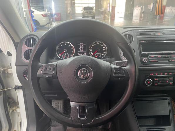 Volkswagen Tiguan I Рестайлинг с пробегом 2014 года, цена 1 498 000 рублей, 124410 км, внедорожник, Автокод Объявления