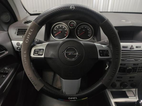 Opel Astra H Рестайлинг с пробегом 2011 года, цена 555 000 рублей, 183660 км, хэтчбек, Автокод Объявления