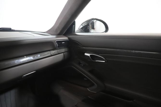 Porsche 911 VII (991) Рестайлинг с пробегом 2017 года, цена 8 777 000 рублей, 45871 км, купе, Автокод Объявления