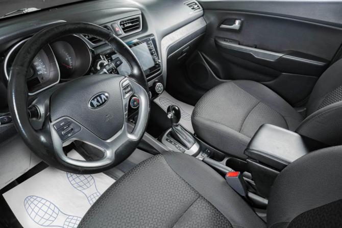 Kia Rio III Рестайлинг с пробегом 2015 года, цена 1 279 000 рублей, 81000 км, седан, Автокод Объявления
