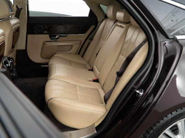 Jaguar XJ IV (X351) с пробегом 2010 года, цена 1 749 077 рублей, 109321 км, седан, Автокод Объявления