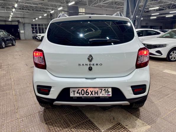 Renault Sandero II Рестайлинг с пробегом 2021 года, цена 1 190 000 рублей, 101216 км, хэтчбек, Автокод Объявления