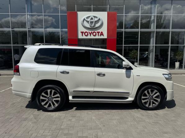 Toyota Land Cruiser 200 Series Рестайлинг 2 с пробегом 2019 года, цена 7 440 000 рублей, 182619 км, внедорожник, Автокод Объявления