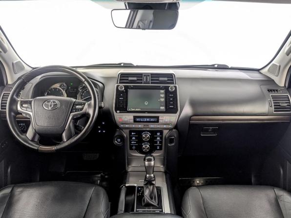 Toyota Land Cruiser Prado 150 Series Рестайлинг 2 с пробегом 2018 года, цена 4 500 000 рублей, 238427 км, внедорожник, Автокод Объявления
