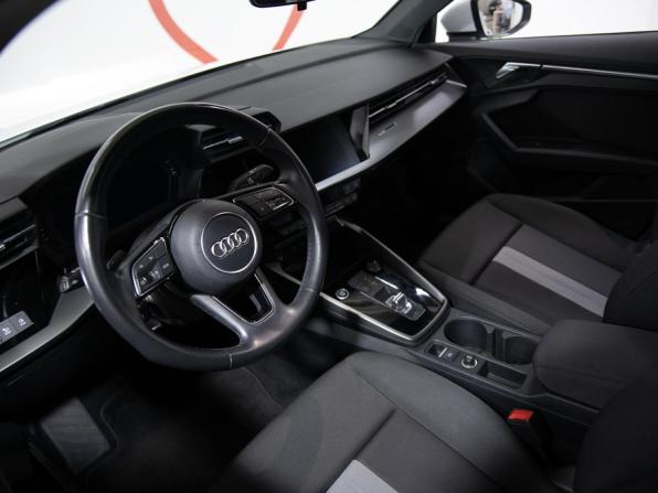 Audi A3 IV (8Y) с пробегом 2022 года, цена 2 870 000 рублей, 47000 км, седан, Автокод Объявления