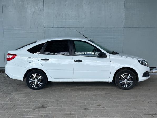 Lada (ВАЗ) Granta I Рестайлинг с пробегом 2020 года, цена 694 000 рублей, 64000 км, хэтчбек, Автокод Объявления