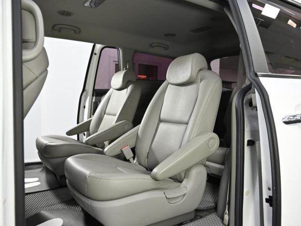 Kia Carnival III с пробегом 2018 года, цена 2 349 000 рублей, 109000 км, минивэн, Автокод Объявления