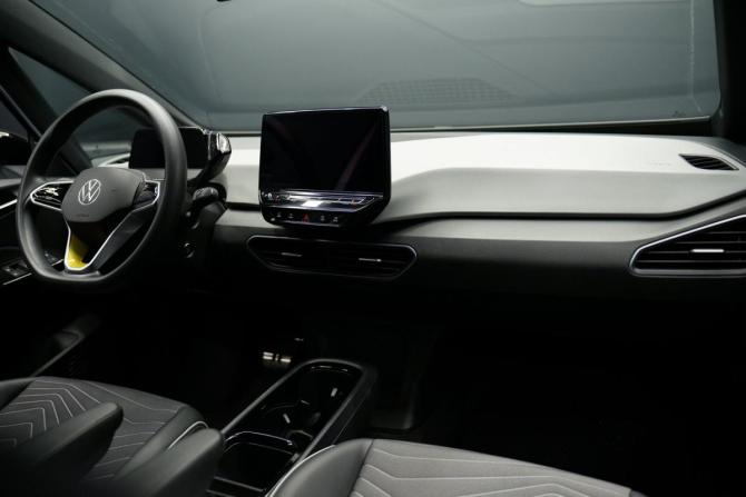Volkswagen ID.3 I с пробегом 2022 года, цена 3 290 000 рублей, 40000 км, хэтчбек, Автокод Объявления
