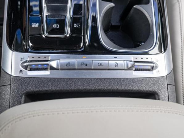 Kia Carnival IV с пробегом 2023 года, цена 4 630 000 рублей, 53952 км, минивэн, Автокод Объявления