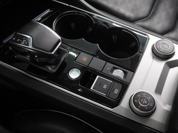 Volkswagen Touareg III с пробегом 2020 года, цена 4 999 000 рублей, 105901 км, внедорожник, Автокод Объявления