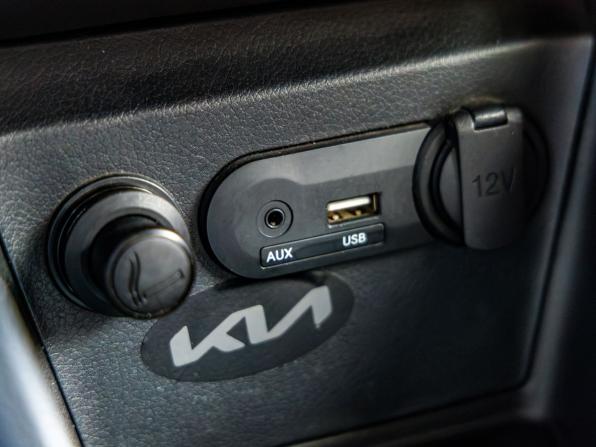 Kia Rio III Рестайлинг с пробегом 2015 года, цена 998 000 рублей, 182631 км, хэтчбек, Автокод Объявления