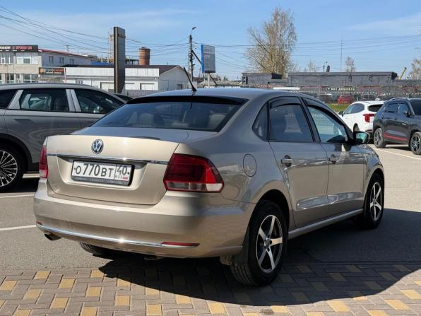 Volkswagen Polo V Рестайлинг с пробегом 2016 года, цена 845 200 рублей, 242170 км, седан, Автокод Объявления