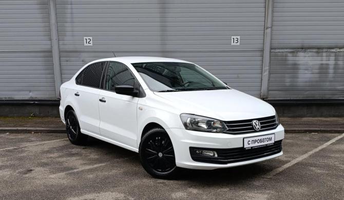 Volkswagen Polo V Рестайлинг с пробегом 2018 года, цена 889 000 рублей, 122720 км, седан, Автокод Объявления
